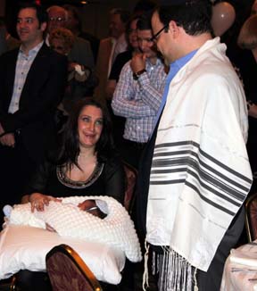 Evan's Bris 4-25-12_10a.jpg